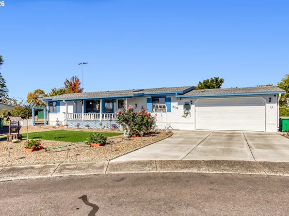 1508 Pioneer Cir Space 120, Forest Grove, OR 97116