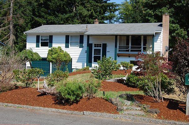 1st image of 2475 Parkwood Dr SE