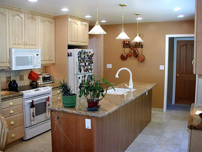 kitchen with 9' island