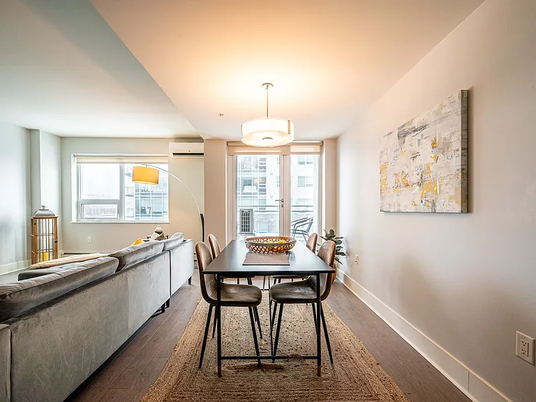 15 Kings Wharf Pl #403 — Photo 10