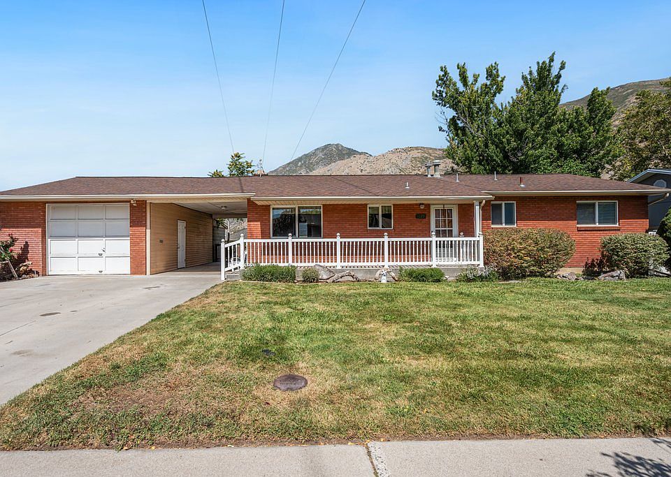 1st image of 1079 E Hillcrest Dr