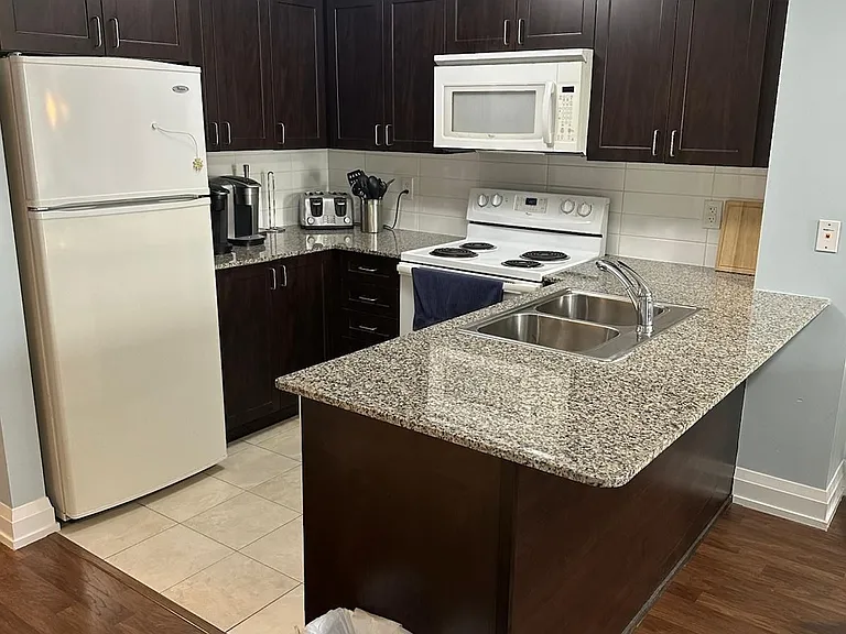 1070 Sheppard Ave W #410 — Photo 9
