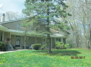 2268 Jester Ct, Tobyhanna, PA 18466