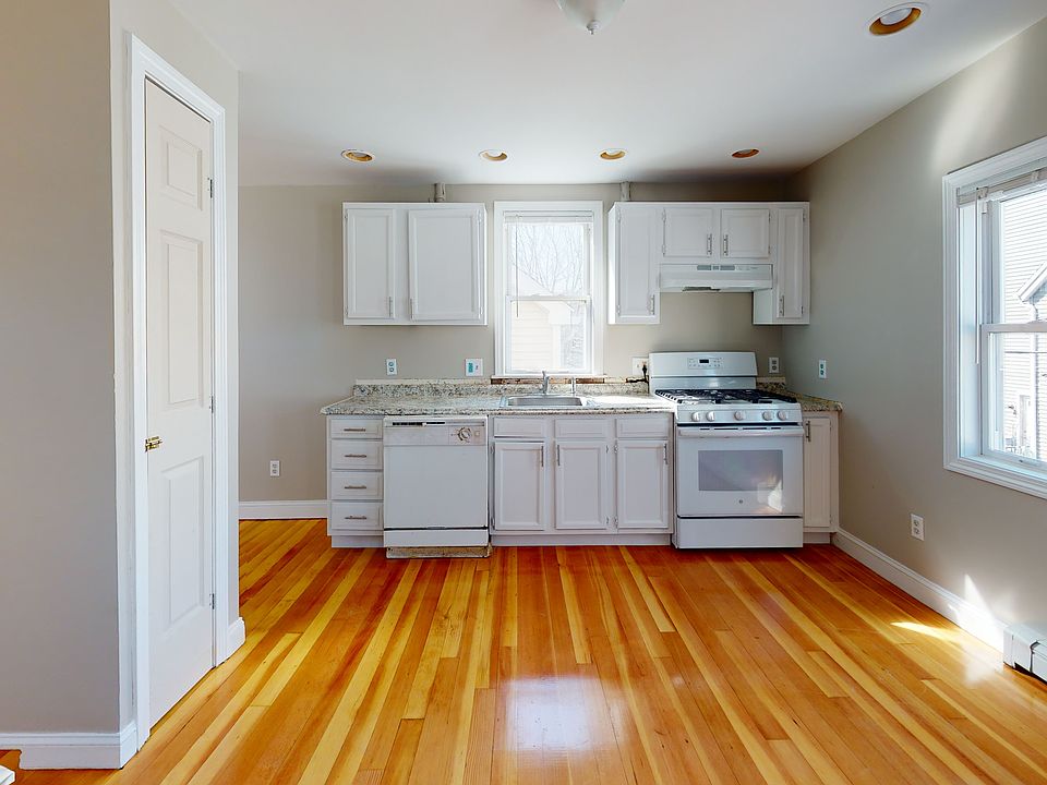 1st image of 24 Kelley Ct #22