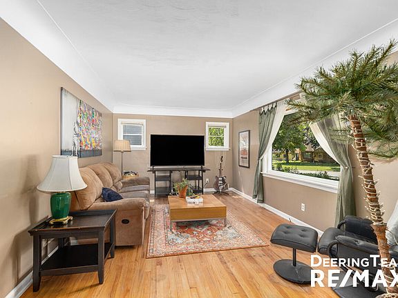 5th image of 2233 Tremont Blvd NW