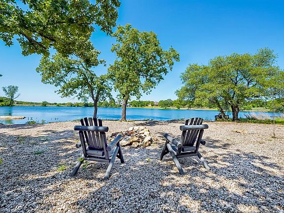 5th image of 125 Lakeside Dr