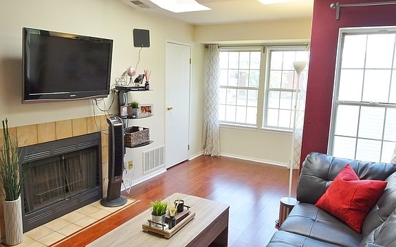 5th image of 1321 E Wyndham Cir APT 202