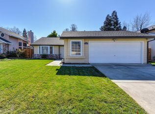 5216 Moonlight Way, Elk Grove, CA 95758