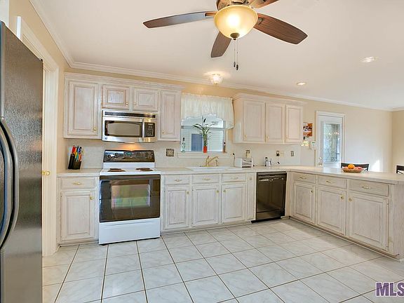 4th image of 10838 White Pine Dr