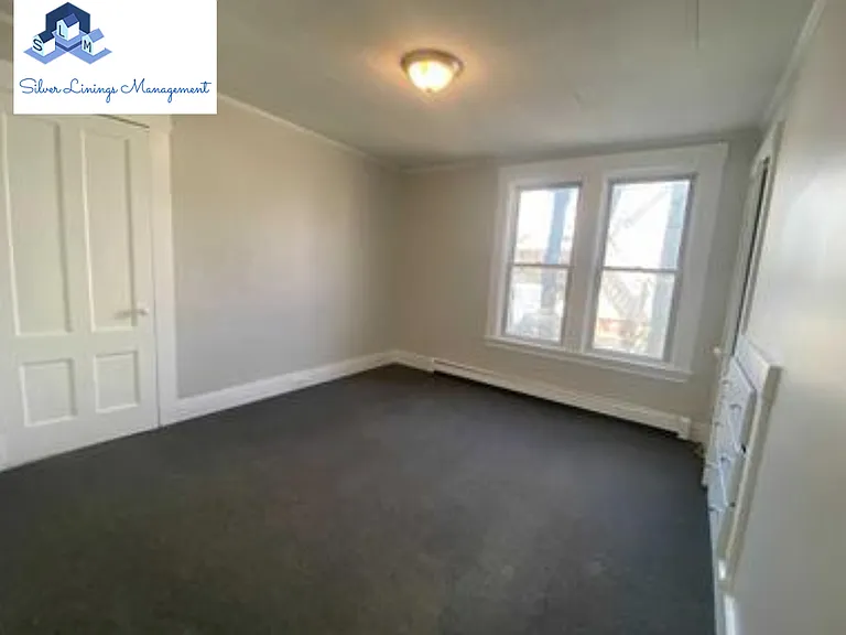 13 Pleasant St — Photo 9