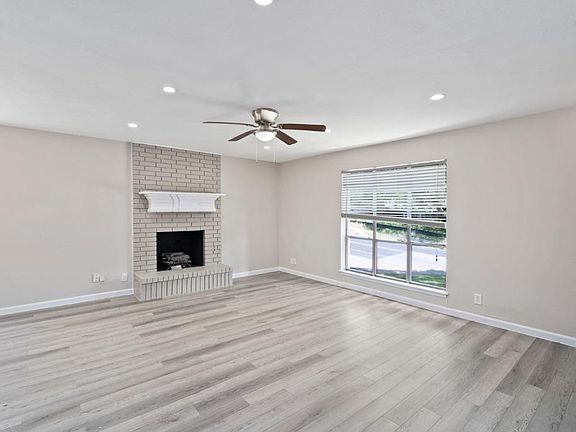 2nd image of 1813 Woodland Ave