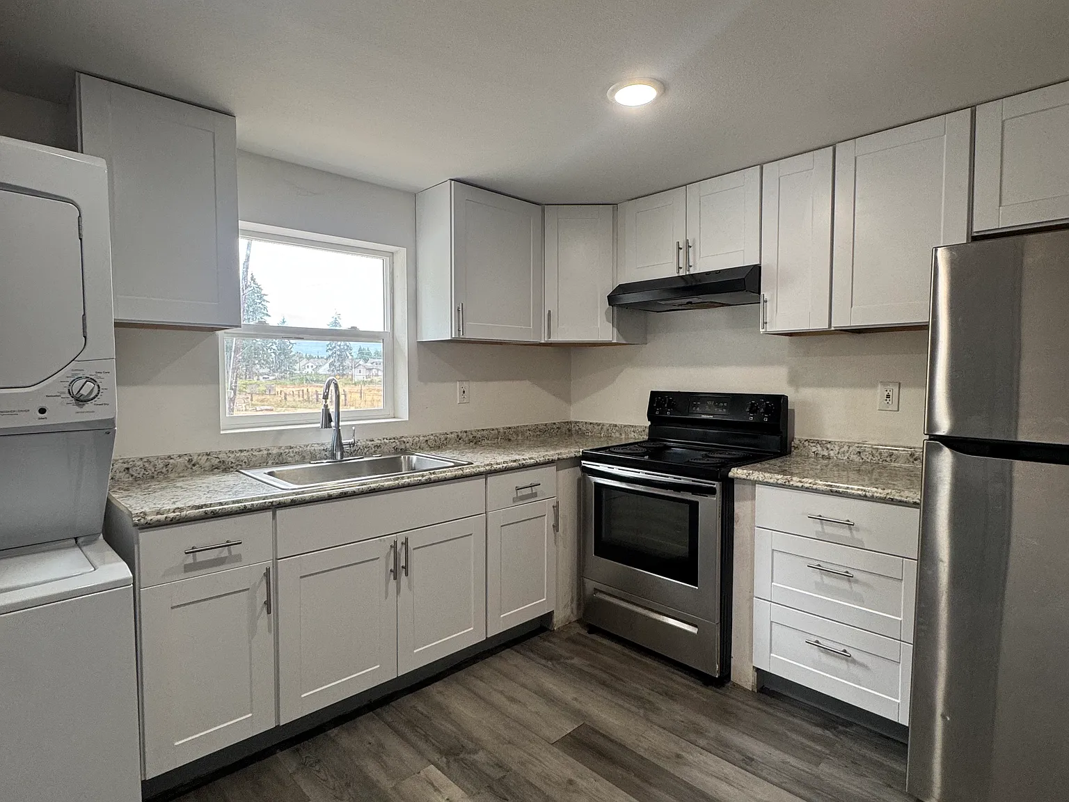 2 bed, 1100 sqft, $2,600 — Photo 3