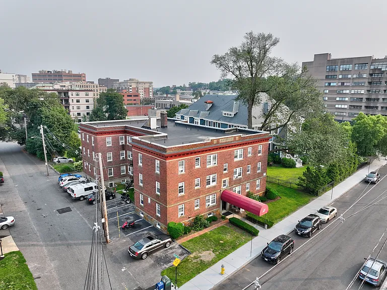 0 Greenleaf St #15 — Photo 17