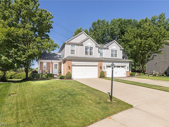 3rd image of 9058 Wynford Ln #17