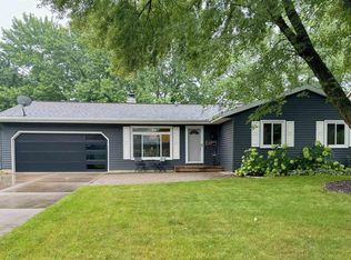 5 Canterbury Cir, Madison, WI 53711