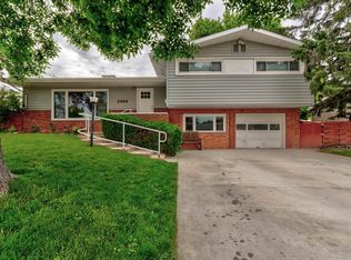 2806 Arrowhead Dr, Rapid City, SD 57702