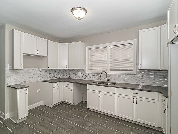 4th image of 8728 S Marquette Ave