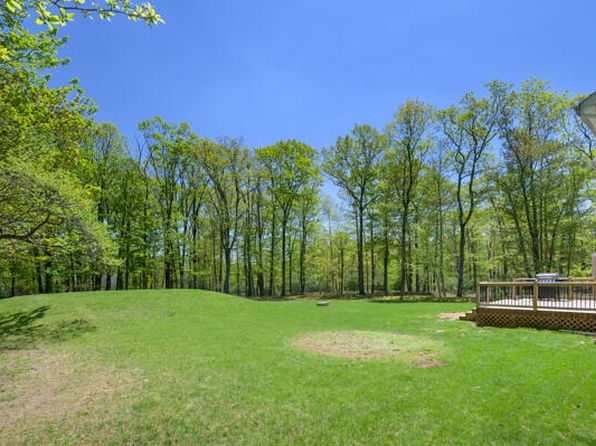 164 Summit Rd, Swiftwater, PA 18370