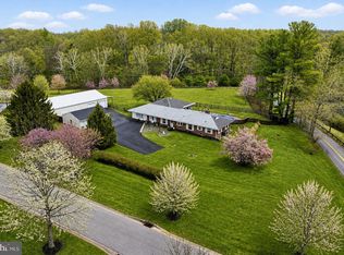 875 Locust Grove Rd, West Chester, PA 19382