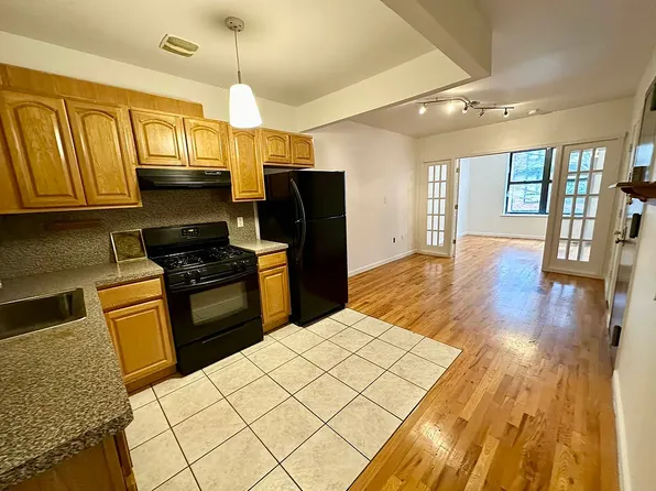 1033 Pacific St APT 1R, Brooklyn, NY 11238