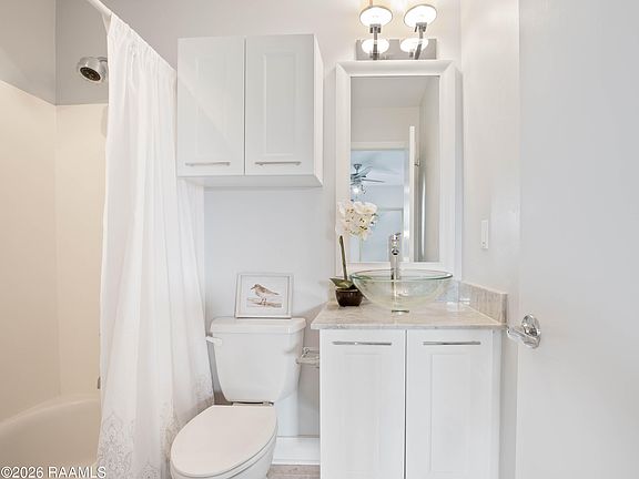5th image of 1201 S College Rd APT 9