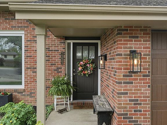 3rd image of 7223 Shamrock Ct