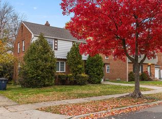 4831 Edsal Dr, Lyndhurst, OH