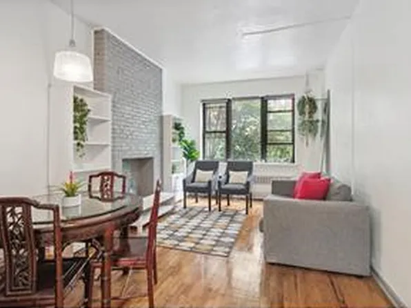210 E 90th St APT 2A, Manhattan, NY 10128