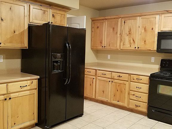 4th image of 224 W Crescent View Ln N #102