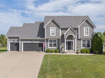800 SW Stablewood Cir, Lees Summit, MO, 64081