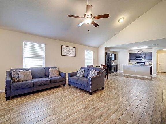 4th image of 11304 Malta Dr