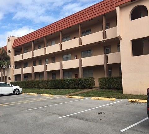 3rd image of 2951 Sunrise Lakes Dr E APT 112