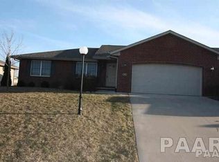 3518 Cattail Cv, Pekin, IL