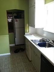 4th image of 1737 Cottage Ave E