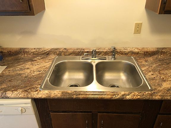 3rd image of 4439 Sandelwood Blvd