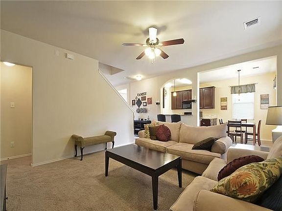 5th image of 617 Alta Vista Dr