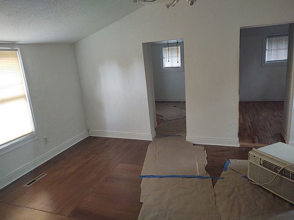 5th image of 2315 S Galapago St