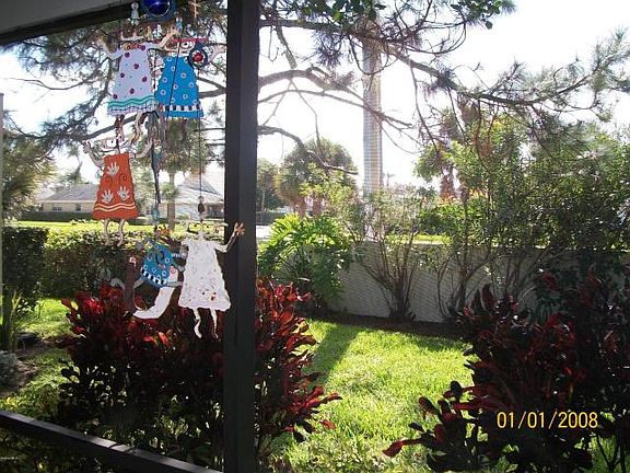 5th image of 545 Summerset Ct