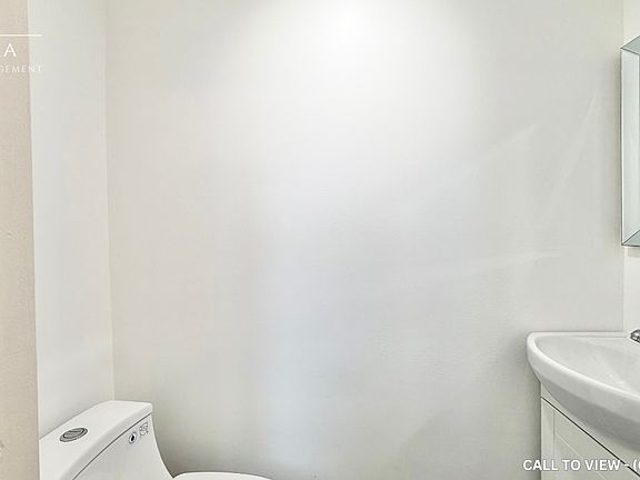5th image of 208 Meadows Blvd #1