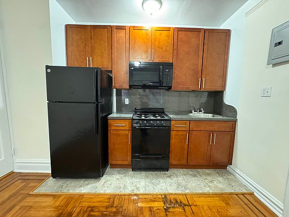 3rd image of 118-11 84th Ave #3AA