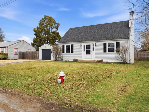 136 Missouri Dr, Warwick, RI 02886