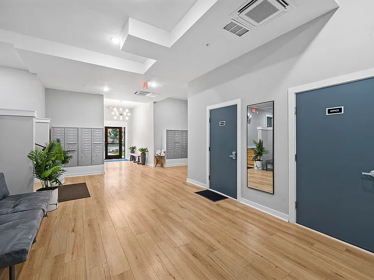 Overbrook Lofts — Photo 6