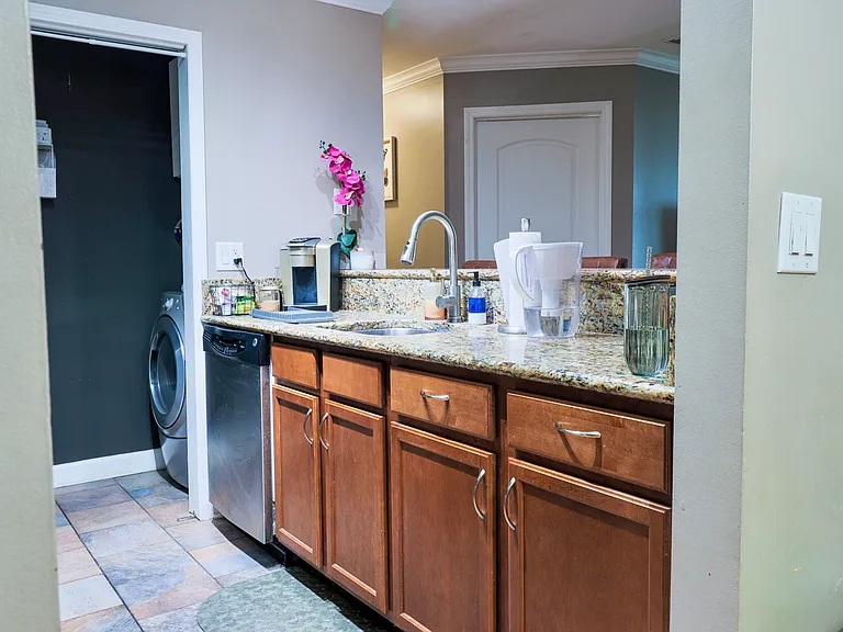 129 Glengarry Dr #110 — Photo 9