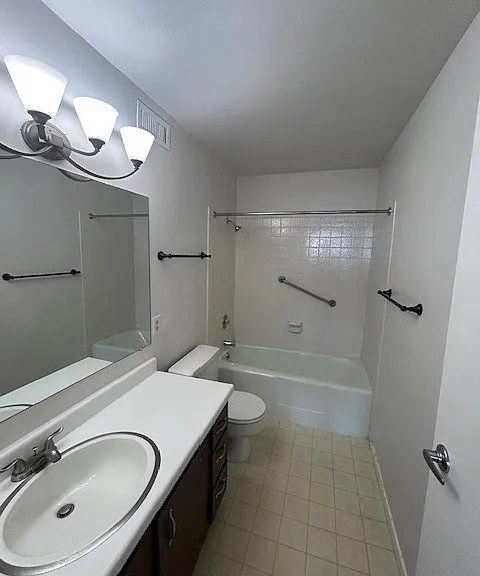 123 E 2nd Ave — Photo 9