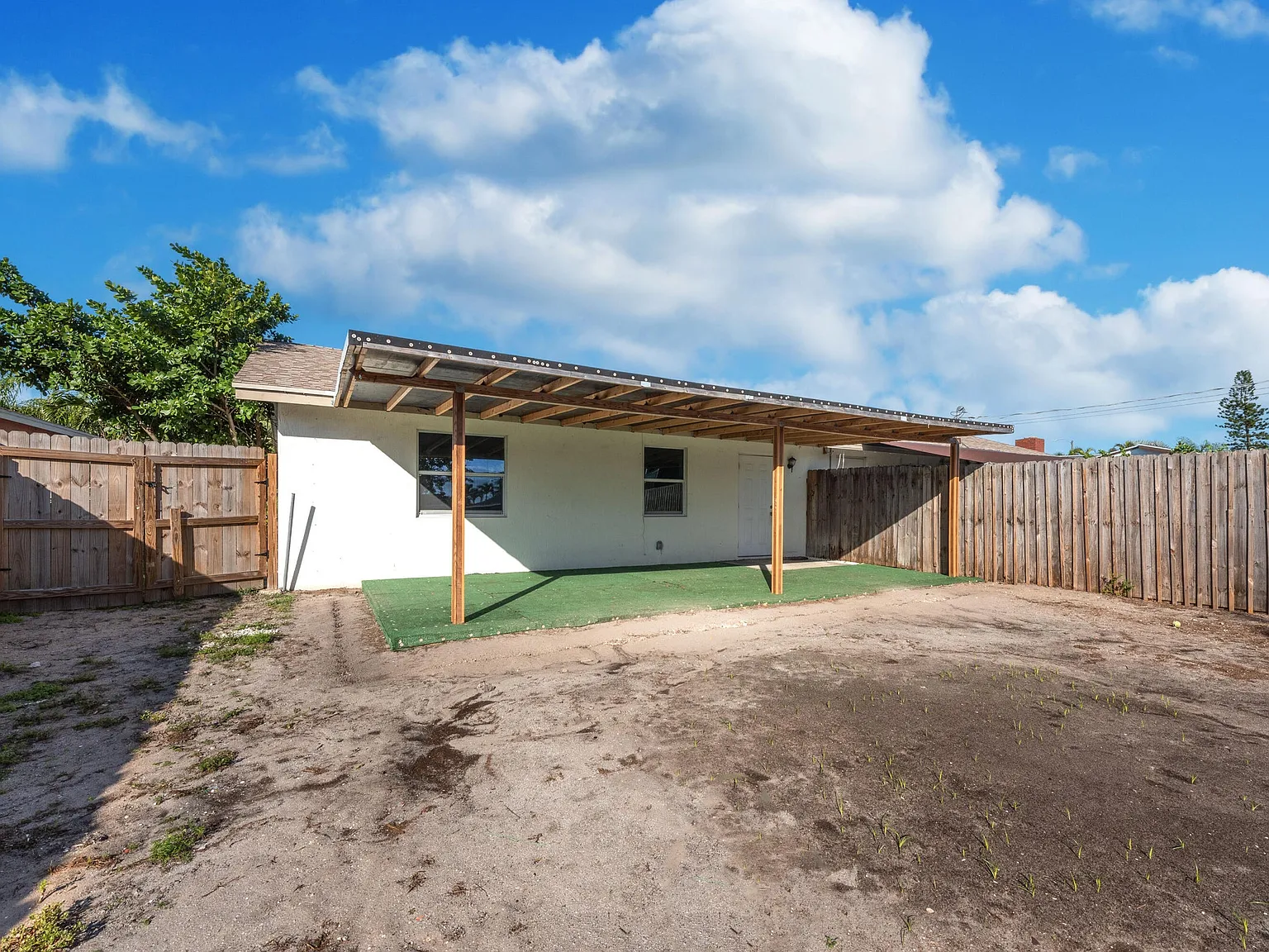 220 Perry Avenue Unit B - 1 — Photo 4