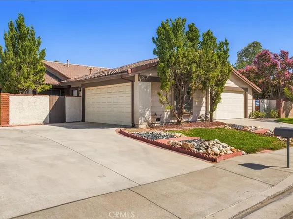 26120 Galvez Ct, Santa Clarita, CA 91355