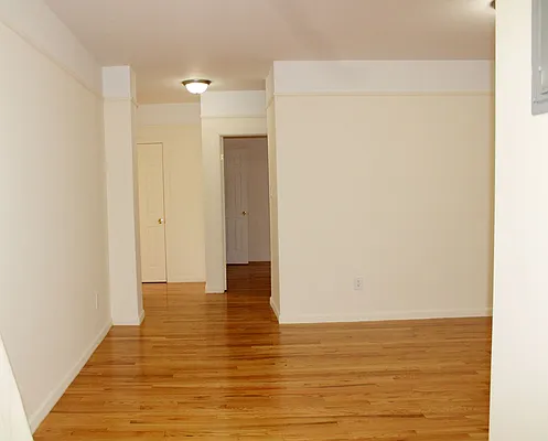 Rented by Roberto Guilbet, LREB | media 22