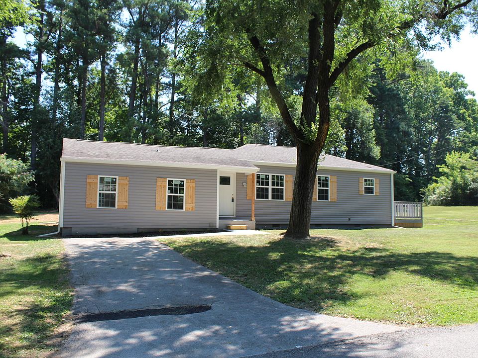 1st image of 5908 Iris Ln