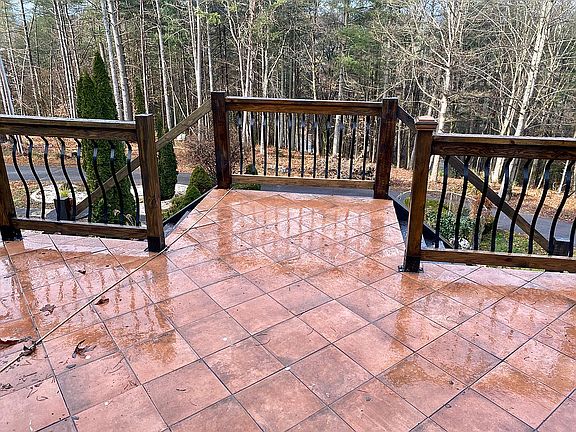 5th image of 214 Ridgeway Dr