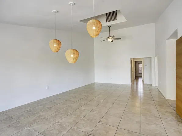 434 SW 27th Avenue, Delray Beach, FL 33445